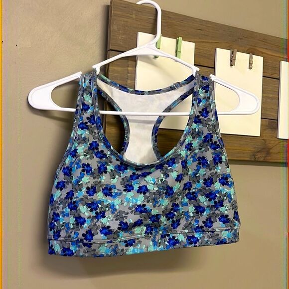 GapFit Pullover Blue and Gray Floral Pull-Over Sports Bra- Large - Picture 1 of 9